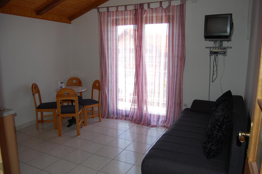 Apartments Bojanic Βόντιτσε Δωμάτιο φωτογραφία